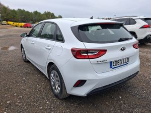 Kia Ceed 1.0 T-gdi 88kw (120cv) Concept - Foto 7