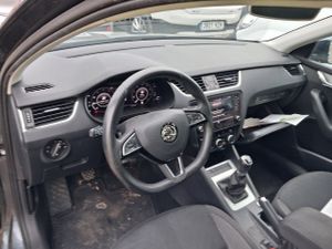 Skoda Octavia Combi 1.6 Tdi Cr 85kw (115cv) Ambition - Foto 8