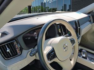 Volvo Xc60 2.0 T6 Awd Recharge Plus Bright Auto - Foto 8