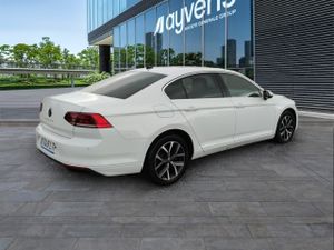 Volkswagen Passat Executive 2.0 Tdi 110kw (150cv) Dsg - Foto 5