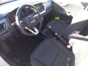 Kia Stonic 1.0 T-gdi 88kw (120cv) Mhev Imt Drive - Foto 8