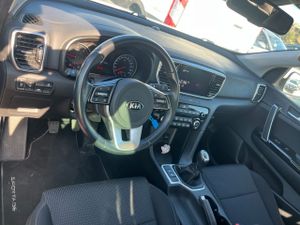 Kia Sportage 1.6 Mhev Black Edition 100kw (136cv) 4x2 - Foto 8