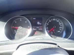 Volkswagen Passat Business 2.0 Tdi 110kw (150cv) - Foto 8