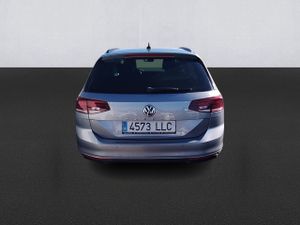 Volkswagen Passat Variant Executive 2.0 Tdi 110kw (150cv) - Foto 6
