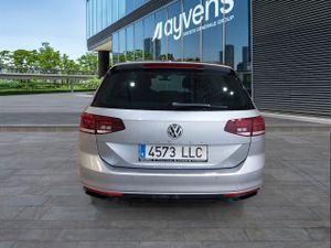 Volkswagen Passat Variant Executive 2.0 Tdi 110kw (150cv) - Foto 6