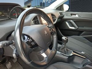 Peugeot 308 W Style Bluehdi 100 S&s 6 Vel. Man - Foto 8