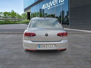Volkswagen Passat Business 2.0 Tdi 90kw (122cv) Dsg - Foto 6