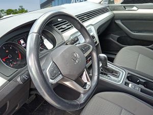 Volkswagen Passat Business 2.0 Tdi 90kw (122cv) Dsg - Foto 8