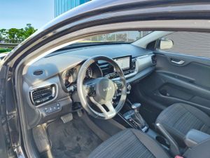 Kia Stonic (o) 1.0 T-gdi 88kw (120cv) Mhev Drive Dc - Foto 8