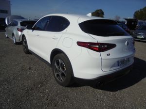 Alfa Romeo Stelvio (o) 2.2 Diésel 140kw (190cv) Sprint+ Q4 - Foto 7