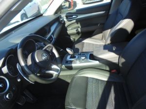 Alfa Romeo Stelvio (o) 2.2 Diésel 140kw (190cv) Sprint+ Q4 - Foto 8