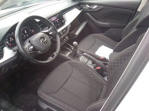 Skoda Kamiq 1.0 Tsi 81kw (110cv) Ambition - Foto 8