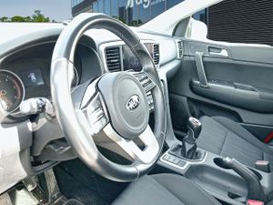 Kia Sportage 1.6 Mhev Business 100kw (136cv) 4x4 - Foto 8