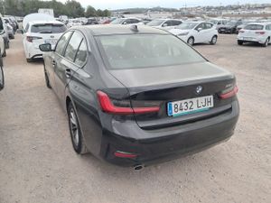 Bmw Series 3 318d - Foto 7