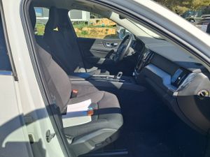 Volvo Xc60 2.0 B4 D Awd Momentum Pro Auto - Foto 9