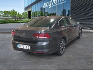 Volkswagen Passat Executive 2.0 Tdi 110kw (150cv) Dsg - Foto 5