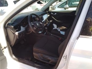 Skoda Kamiq 1.0 Tsi 81kw (110cv) Dsg Ambition - Foto 8