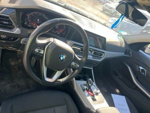 Bmw Series 3 318d Auto. - Foto 8