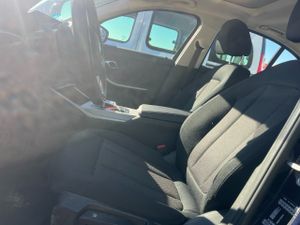 Bmw Series 3 318d Auto. - Foto 9