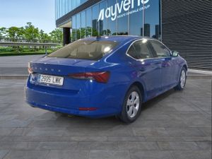 Skoda Octavia 2.0 Tdi 85kw (115cv) Dsg Ambition - Foto 5