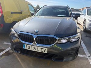 Bmw Series 3 318d Auto.touring - Foto 3