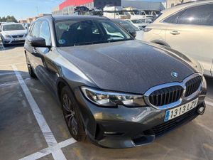 Bmw Series 3 318d Auto.touring - Foto 4