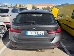 Bmw Series 3 318d Auto.touring - Foto 6