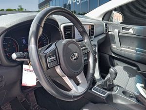 Kia Sportage 1.6 Mhev Business 100kw (136cv) 4x4 - Foto 8