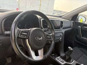 Kia Sportage 1.6 Mhev Business 100kw (136cv) 4x4 - Foto 8