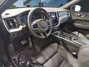 Volvo Xc60 2.0 B4 D Awd R-design Auto - Foto 8