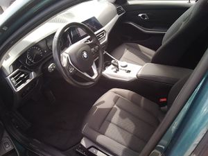 Bmw Series 3 320d Auto.touring - Foto 8