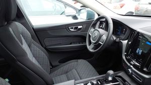 Volvo Xc60 2.0 T6 Awd Recharge Core Auto - Foto 6