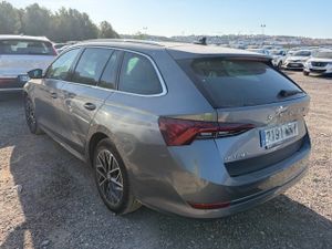 Skoda Octavia Combi 2.0 Tdi 110kw(150cv) Dsg Selection - Foto 7