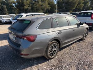 Skoda Octavia Combi 2.0 Tdi 110kw(150cv) Dsg Selection - Foto 5