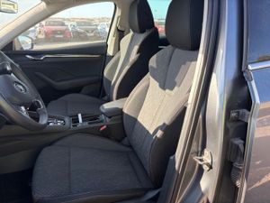 Skoda Octavia Combi 2.0 Tdi 110kw(150cv) Dsg Selection - Foto 9
