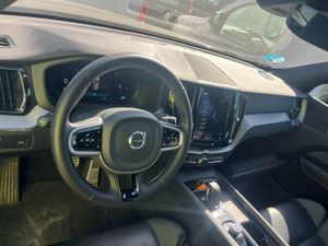 Volvo Xc60 2.0 B4 D Awd R-design Auto - Foto 8