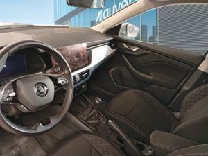 Skoda Kamiq 1.0 Tsi 70kw (95cv) Emotion - Foto 8