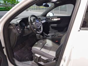 Volvo Xc40 2.0 B4 G Core Auto - Foto 8