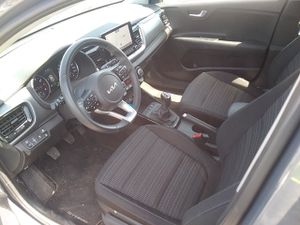 Kia Stonic 1.0 T-gdi 88kw (120cv) Mhev Imt Drive - Foto 8