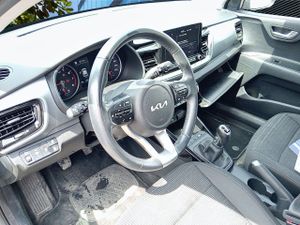 Kia Stonic 1.0 T-gdi 88kw (120cv) Mhev Imt Drive - Foto 8