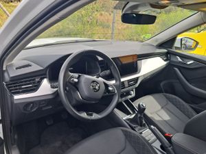 Skoda Kamiq 1.0 Tsi 70kw (95cv) Emotion - Foto 8