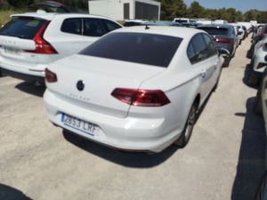 Volkswagen Passat Business 2.0 Tdi 90kw (122cv) Dsg - Foto 5