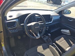 Kia Stonic 1.0 T-gdi 88kw (120cv) Mhev Imt Drive - Foto 8