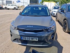 Kia Stonic 1.0 T-gdi 88kw (120cv) Mhev Imt Drive - Foto 3