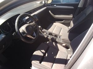 Volkswagen Passat Variant Executive 2.0 Tdi 90kw (122cv) D - Foto 8