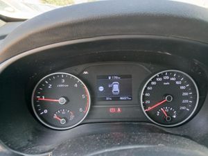 Kia Sportage 1.6 Mhev Black Edition 100kw (136cv) 4x2 - Foto 8
