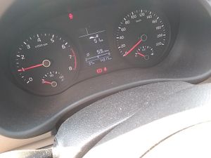Kia Stonic 1.2 Dpi 62kw (84cv) Concept - Foto 9