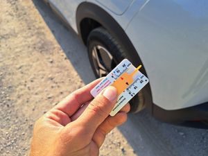 Peugeot 2008 N2008 Allure Hybrid 145 Edcs6 - Foto 9