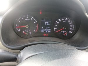 Kia Stonic 1.2 Dpi 62kw (84cv) Concept - Foto 9
