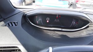 Peugeot 3008 1.5 Bluehdi 96kw S&s Gt Eat8 - Foto 8